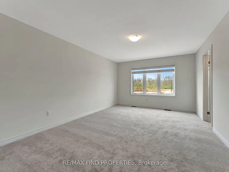 21 Dennis Ave — Photo 22