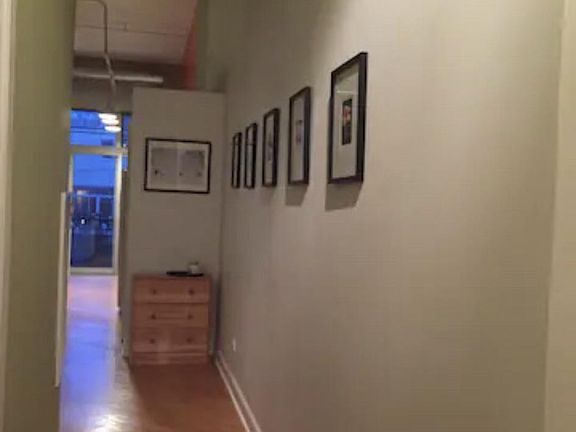 5th image of 1801 W Larchmont Ave