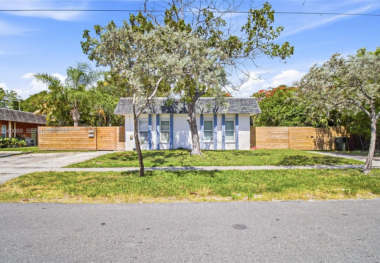 Dania Heights Ext — Photo 1
