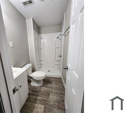 5th image of 3621 Somerset Dr