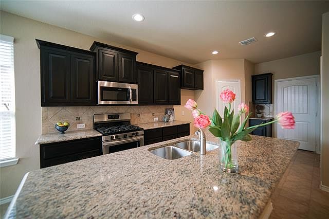 1st image of 301 Cypress Creek Ln
