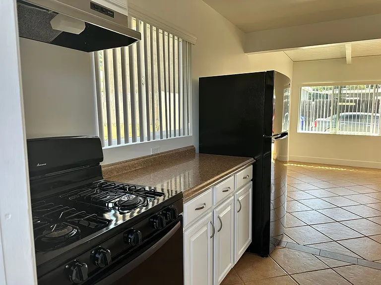 8128 Dodie St — Photo 4