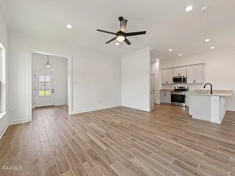300 Ethereal St — Photo 12