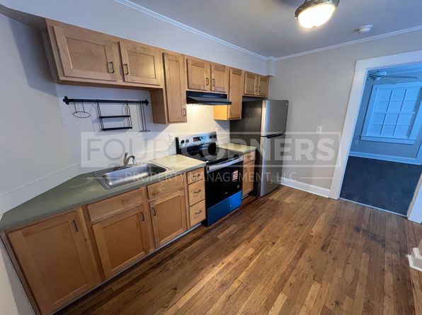 1462 N Cherry St #122