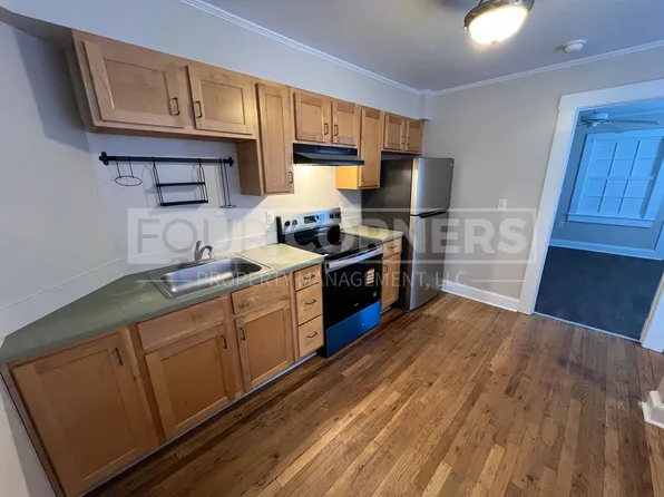 1462 N Cherry St #122, Winston Salem, NC 27105