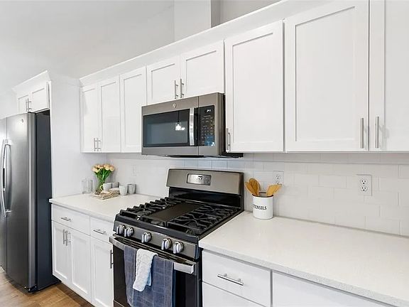 4th image of 623 Catherine Dr