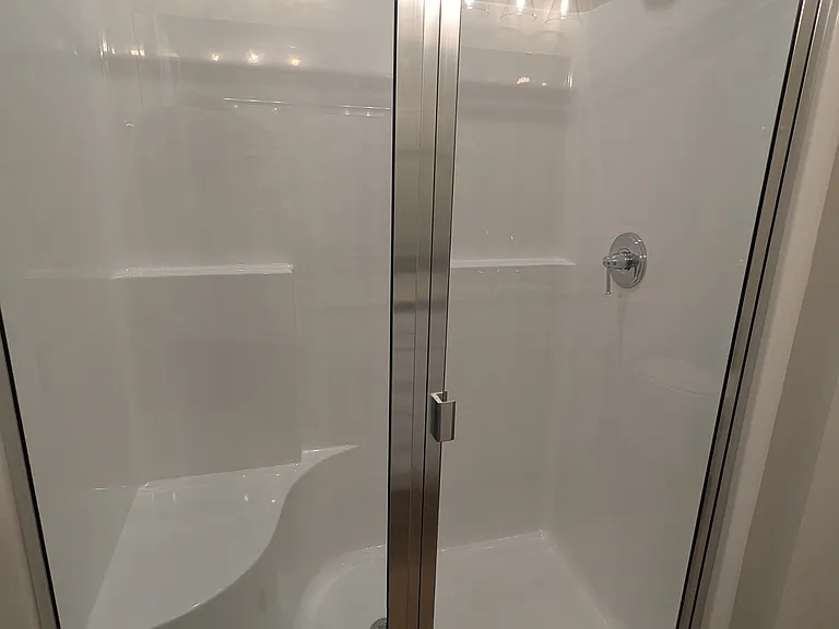 207B White Ave — Photo 14