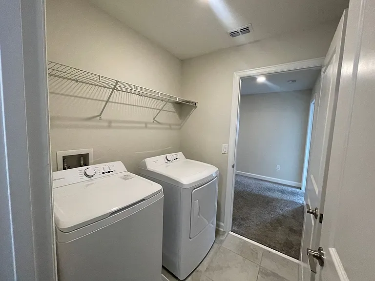 10881 Longleaf Woods Dr — Photo 29