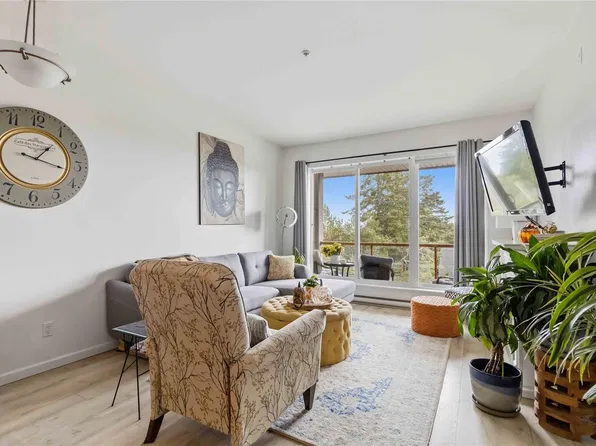 1959 Polo Park Ct #308, Central Saanich, BC V8M 2K1