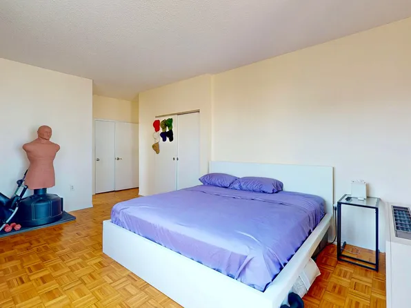 60 Oceana Drive West image 18 of 39