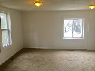 136 Clark Ave APT 3, Bonner Springs, KS 66012