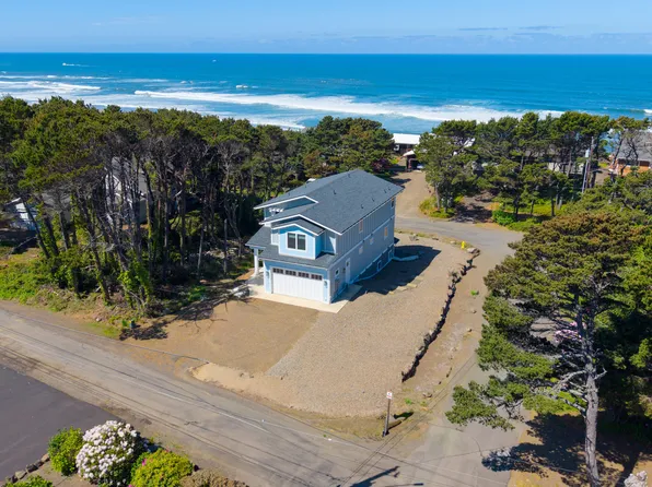 6785 Glen Ave, Gleneden Beach, OR 97388