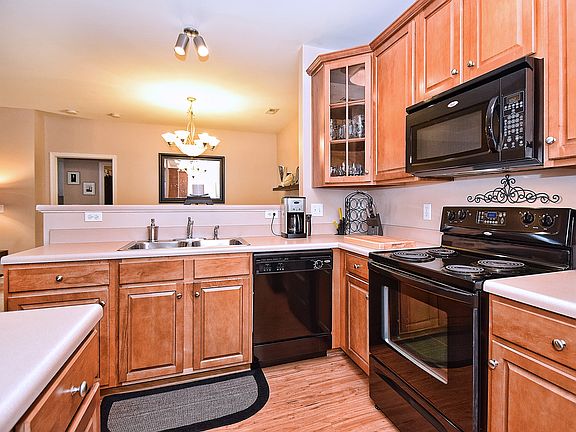 5th image of 11243 Hyde Pointe Ct