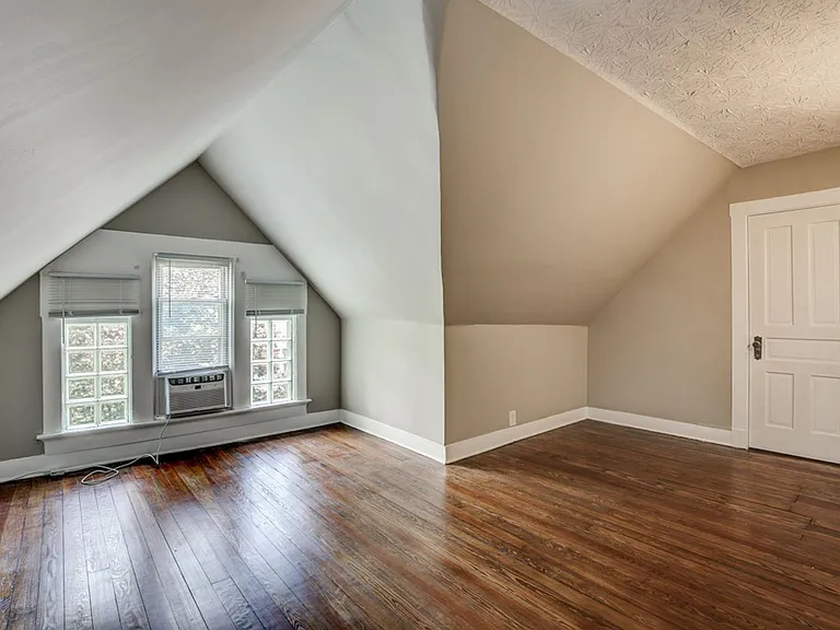 808 Academy Ave #3F — Photo 9