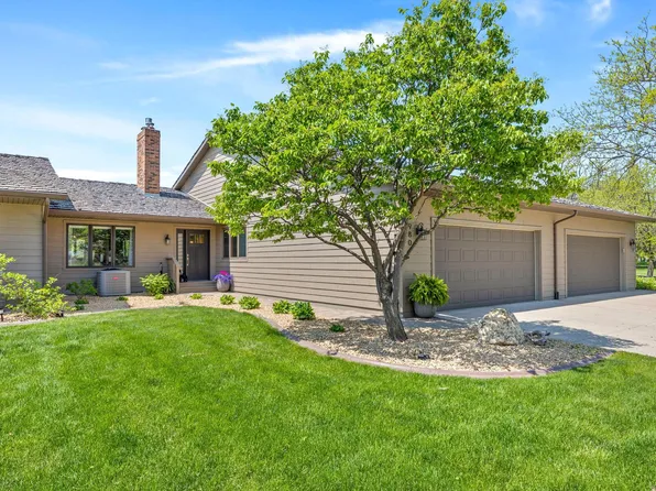 980 Rolling Greens Ln NW, Hutchinson, MN 55350