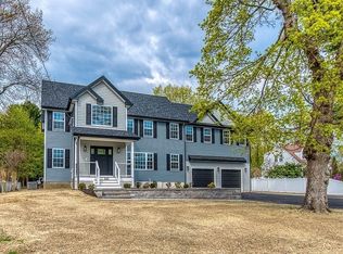 215 Fisher St, Walpole, MA 02081