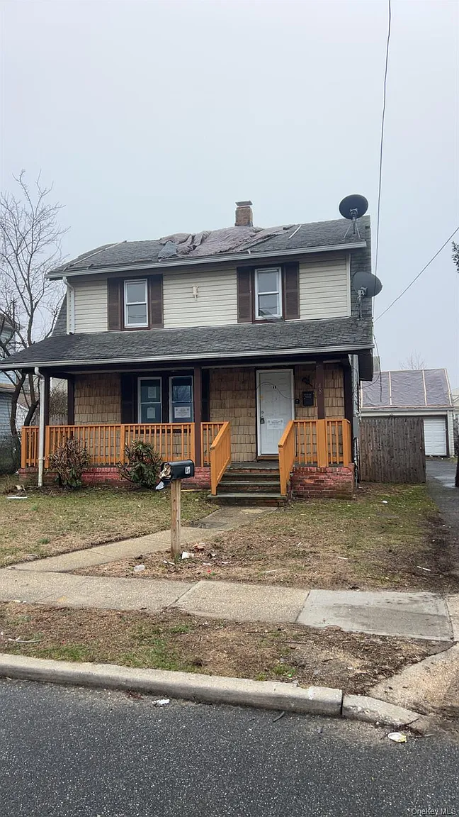 48 Pleasant Avenue photo 1