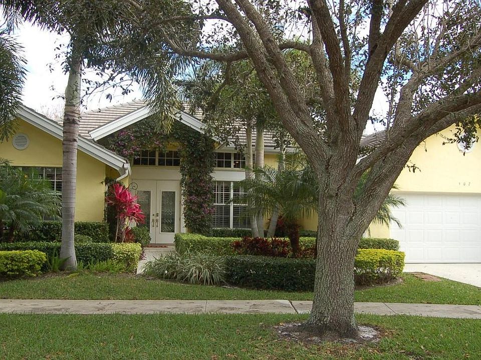 Home For Sale In Preserve At Jupiter