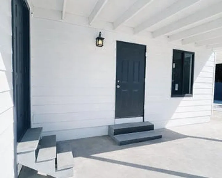824 Winters St — Photo 3