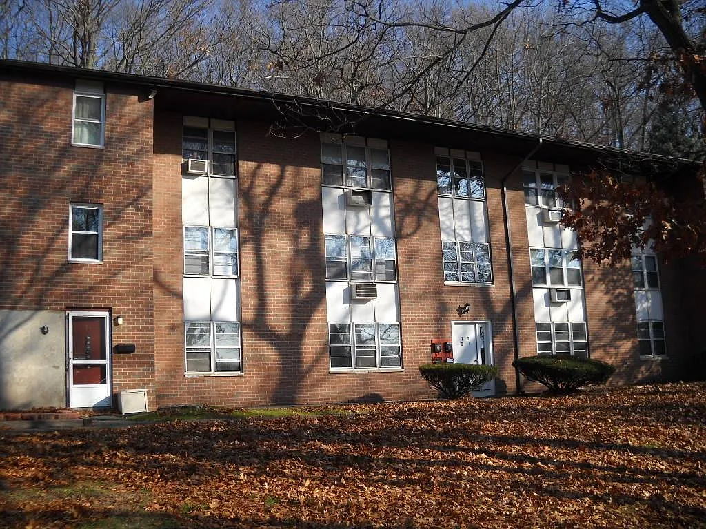 1 bed, 754 sqft, $1,400 — Photo 3