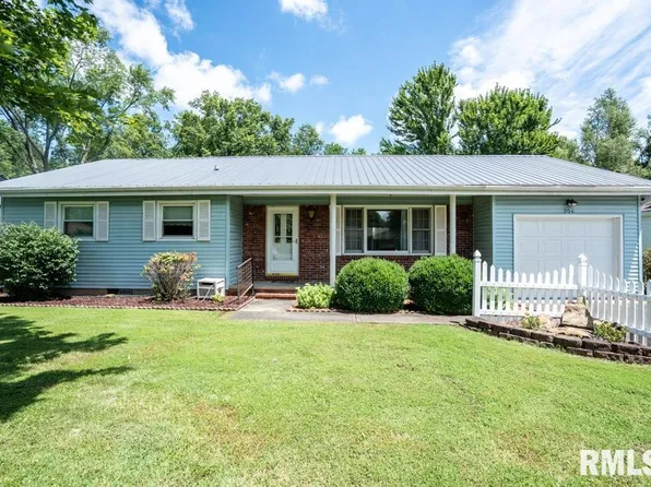 206 Patricia Ln, West Frankfort, IL 62896