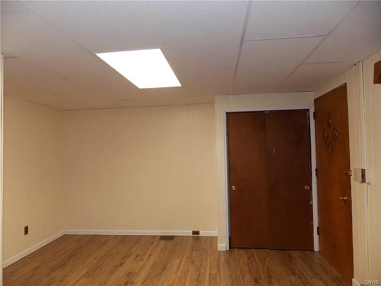 37 Wilna Ave — Photo 16