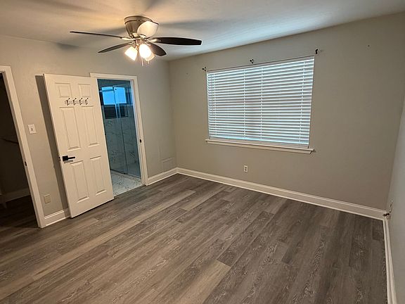 4th image of 242 Dianne Dr