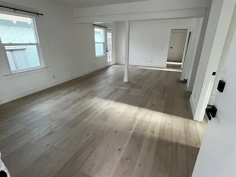 109 E Alberta St — Photo 7