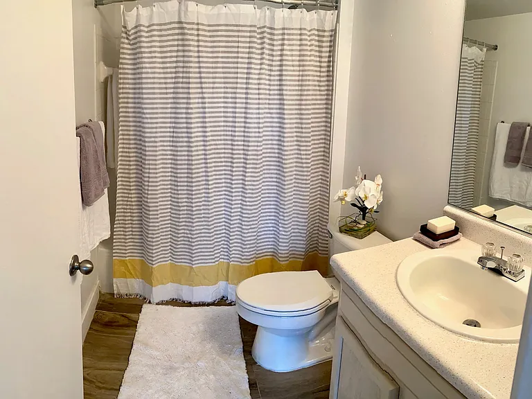 Legacy Lakeview — Photo 15