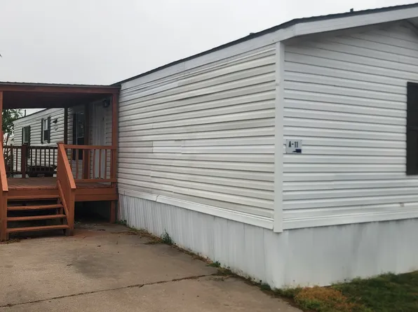 1010 Reservation Rd #A-11, Hays, KS 67601