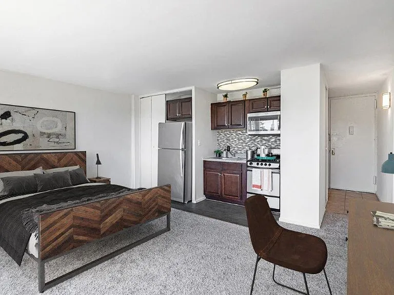 Riverside Towers Apartment Homes — Photo 6