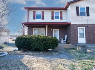 1202 Clear Ridge Ln, Radcliff, KY 40160
