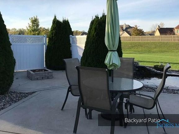 3rd image of 7730 Hickory Grv