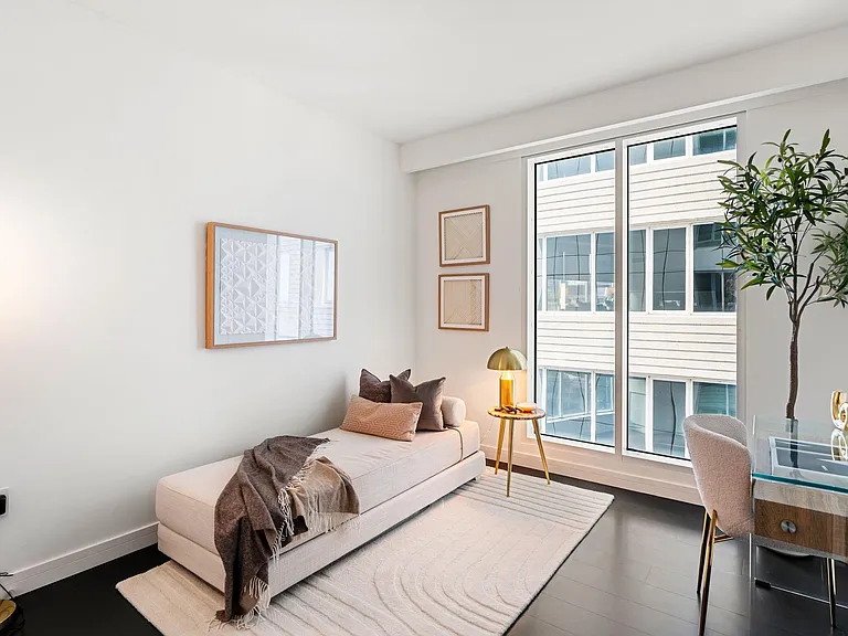 150 Seaport Blvd #C — Photo 17