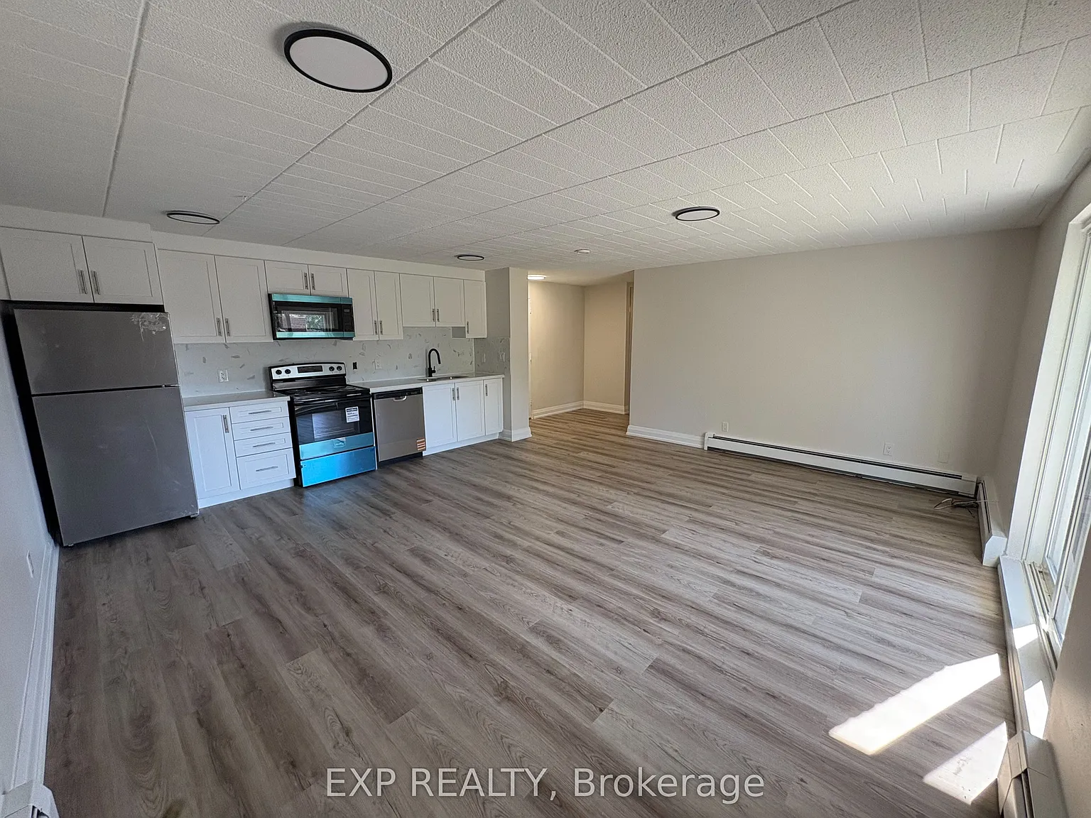 2 bed, $1,995 — Photo 1