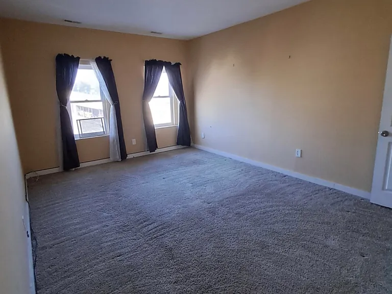 1634 Central Ave #1 — Photo 3