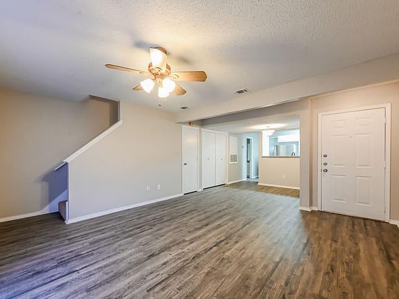 2nd image of 1538 Sunrise Ln