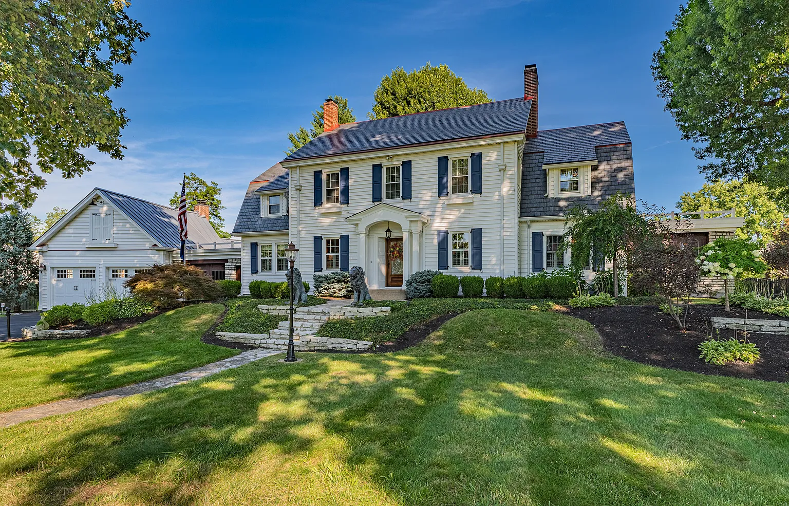 108 Winding Way photo 1