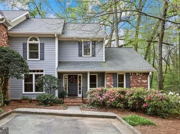 175 River View Trl, Roswell, GA 30075