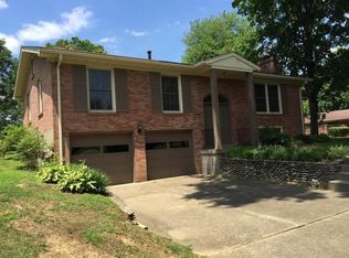 10204 Nanka Rd, Louisville, KY 40272