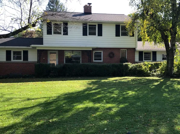 609 Riverview Dr, Plymouth, WI 53073