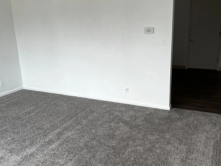 2111 Avalon Cir #2111 — Photo 7