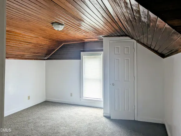 910 S Main St, Louisburg, NC 27549