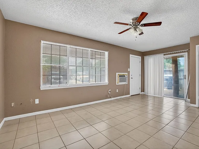 2615 Haynes Dr #B — Photo 31