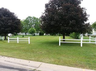 22 Garden Ct N, Lake City, MN 55041