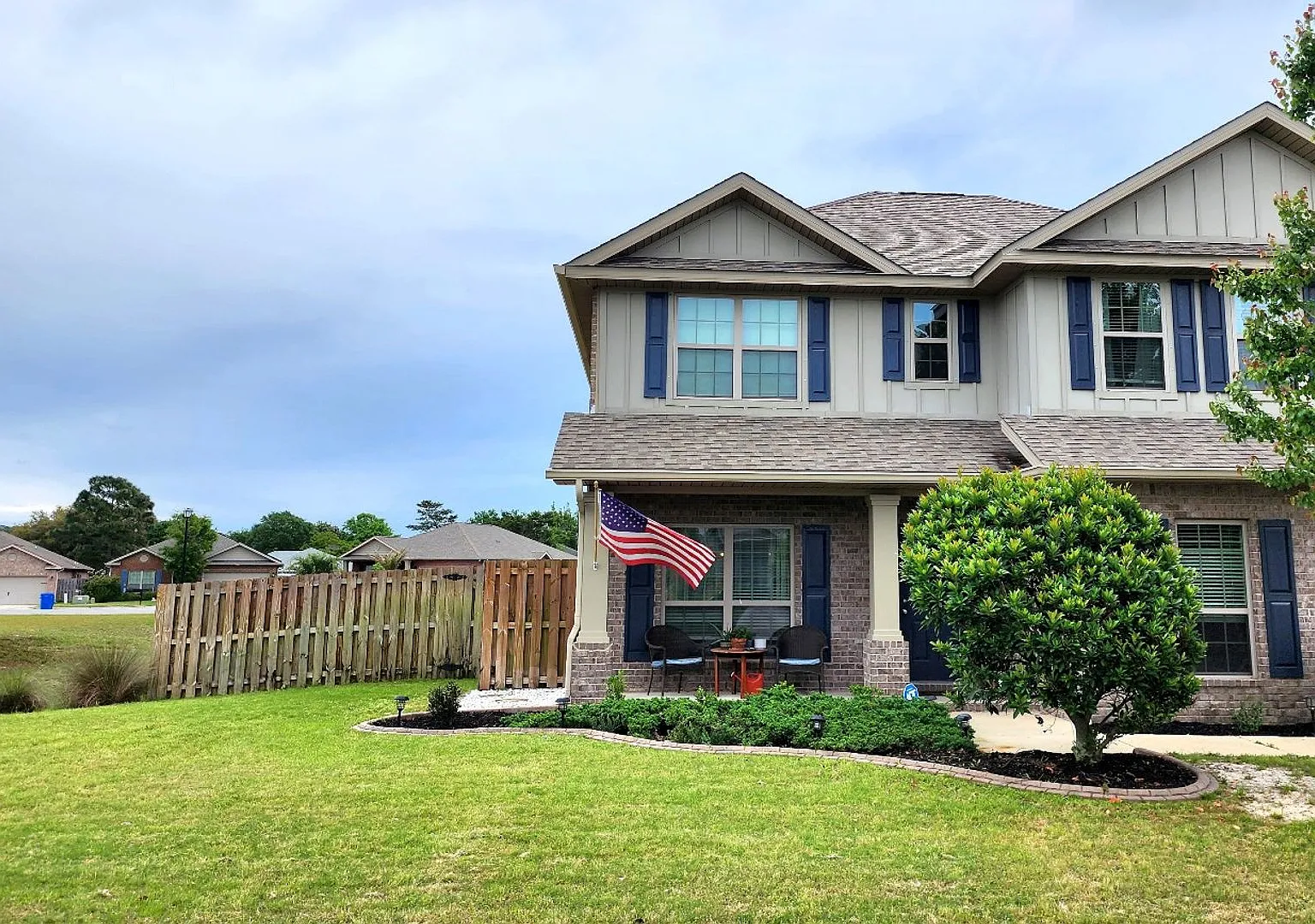 Stunning 4 Bed/3.5 Bath Home in a Peaceful Friendly Neighborhood in Gulf Breeze! — Photo 3