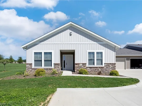 1813 Blackberry Ln, Orrville, OH 44667