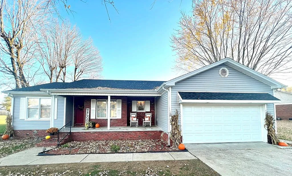 205 Oriole Dr photo 1
