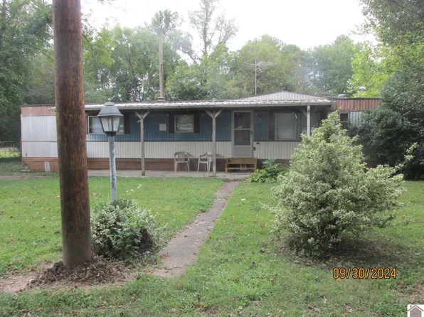 55 E 1st St, Gilbertsville, KY 42044