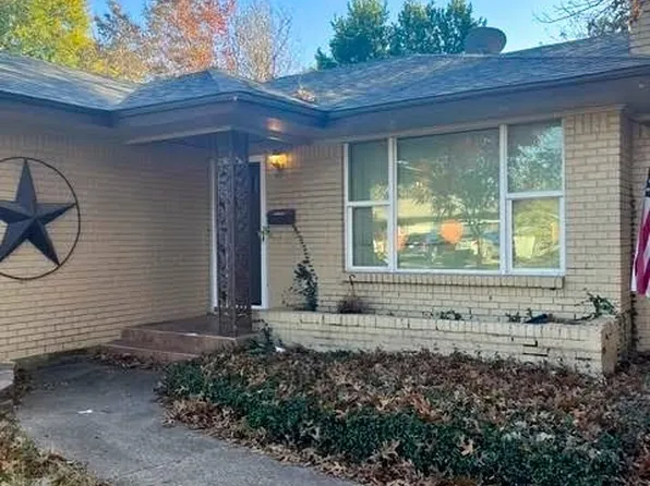 1204 W Lilly Ln, Arlington, TX 76013